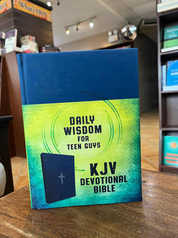 KJV Daily Wisdom for Teen Guys Devotional Bible