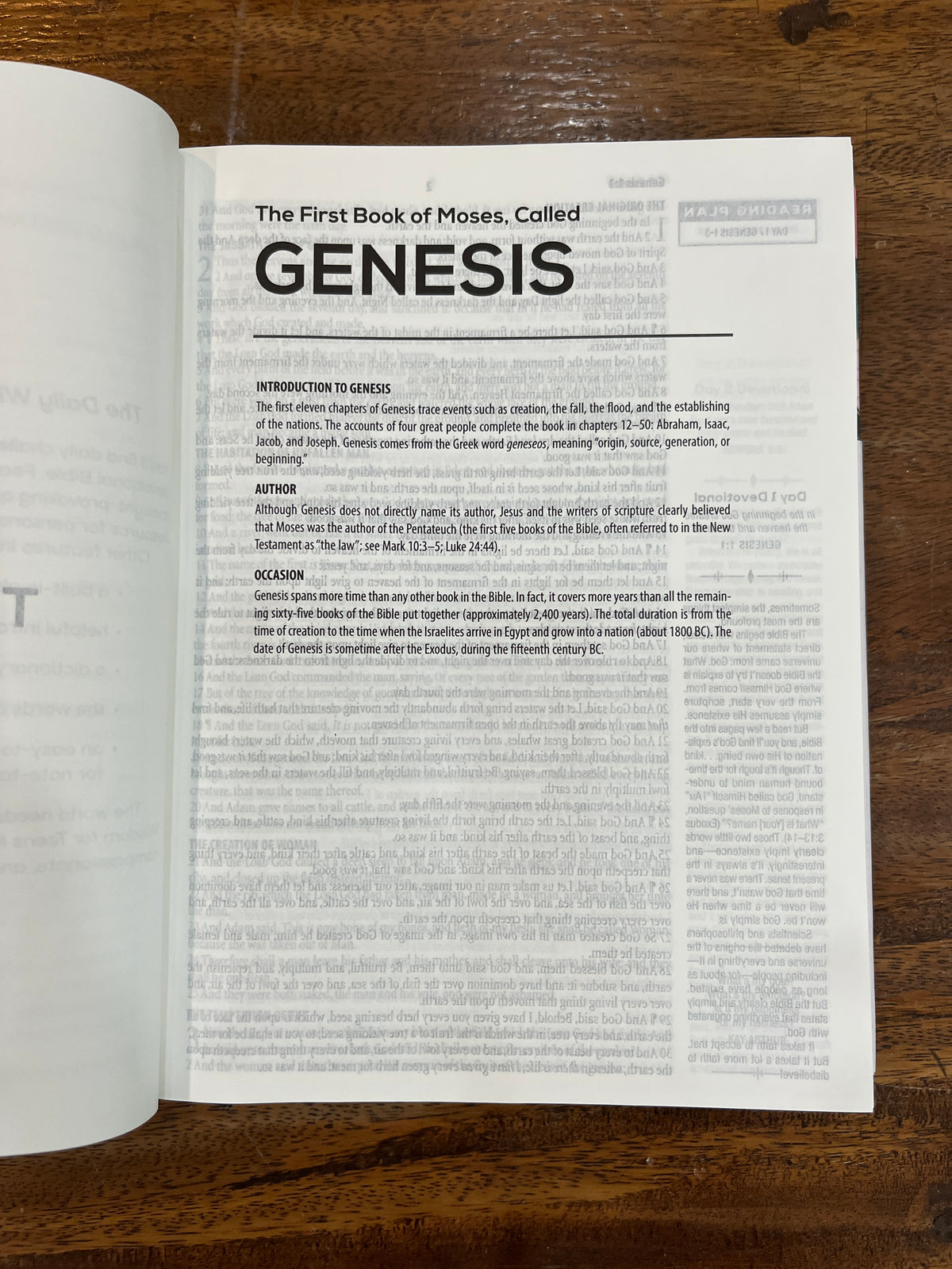 KJV Daily Wisdom for Teen Girls Devotional Bible