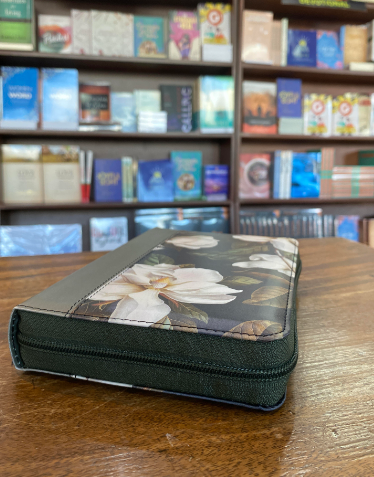 NLT Compact Bible Giant Print (Magnolia, with zipper)