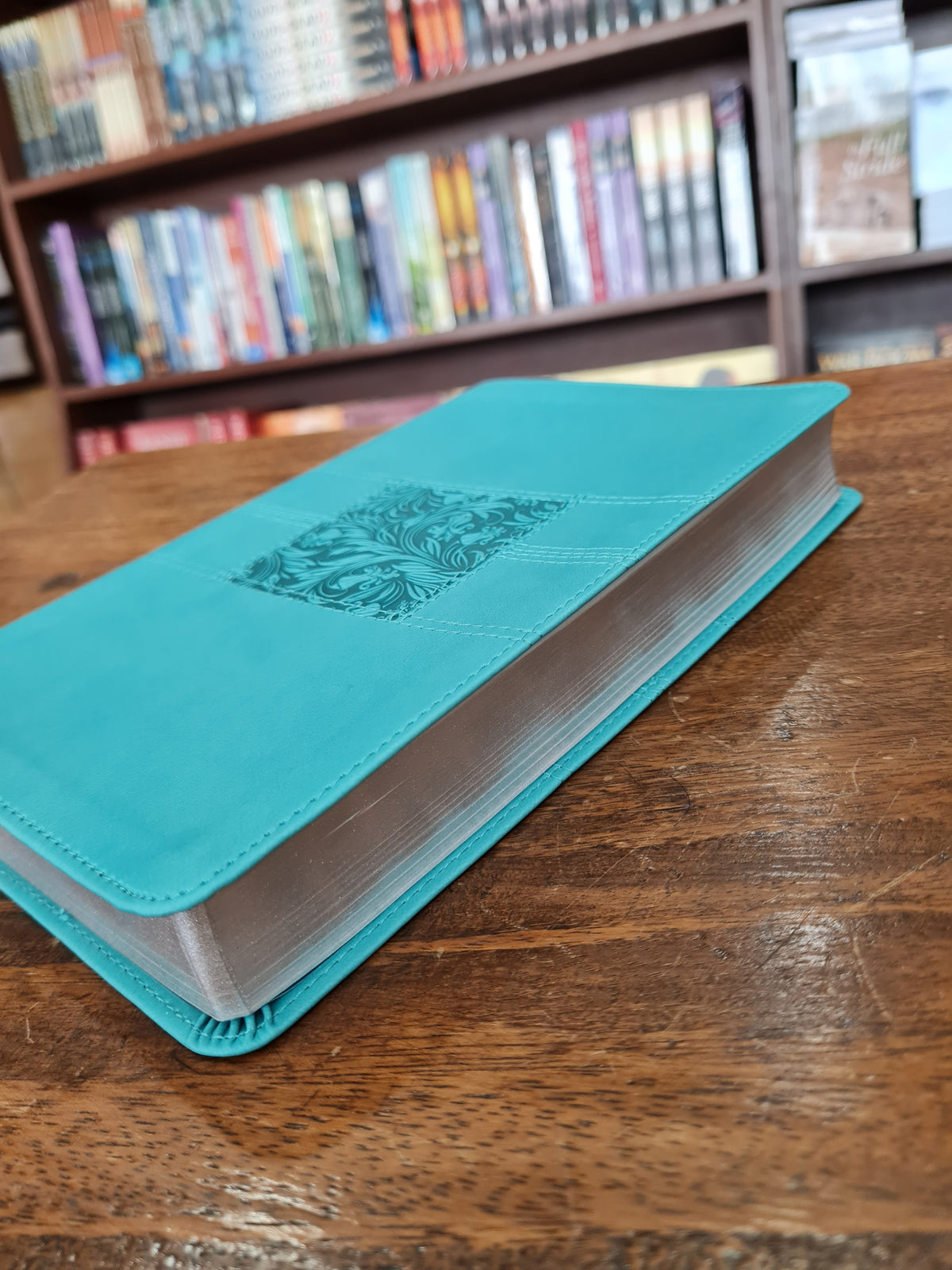 NASB Comfort Print Thinline Bible, Red Letter Edition--soft leather-look, teal