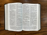 KJV Personal Size Giant Print Reference Bible (Leathersoft, Black)