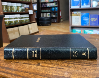 KJV Comfort Print Reference Bible, Giant Print, Black