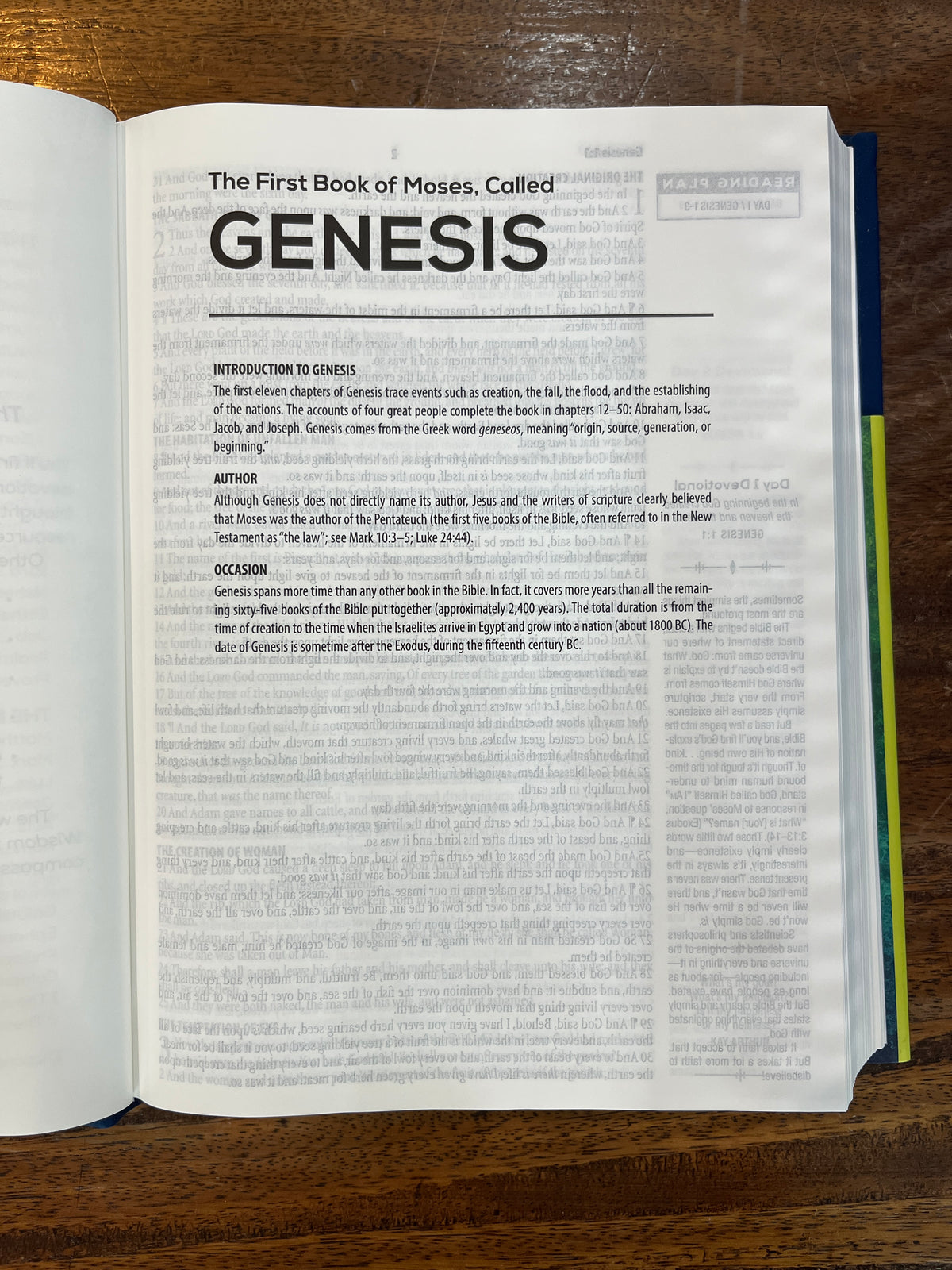 KJV Daily Wisdom for Teen Guys Devotional Bible