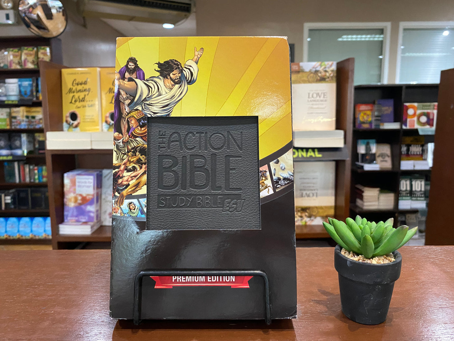 ESV Action Study Bible (Imitation Leather, Gray)