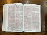 NKJV Giant-Print Thinline Bible, Comfort Print--soft leather-look, black (red letter)