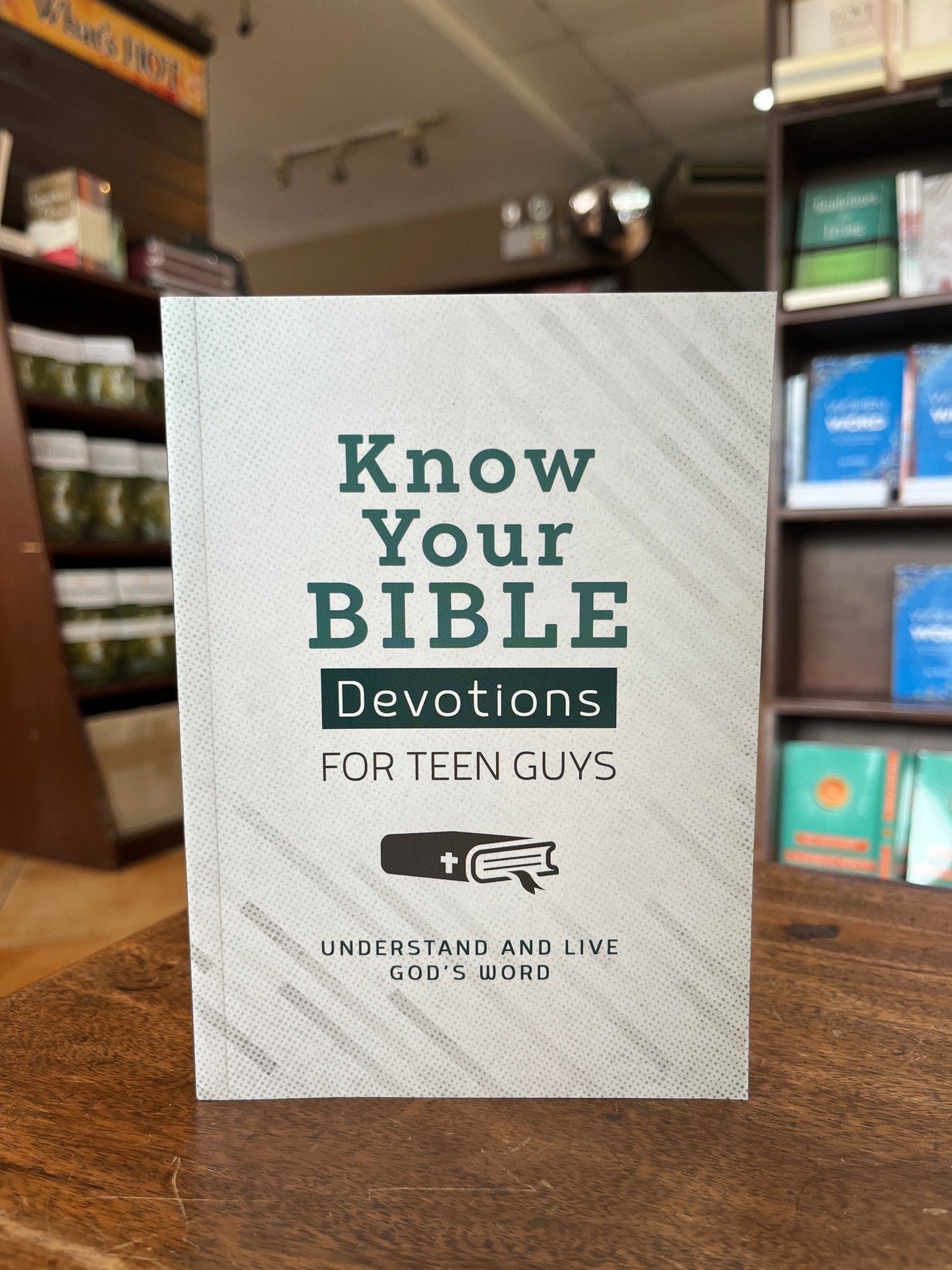 Know Your Bible Devotions for Teen Guys