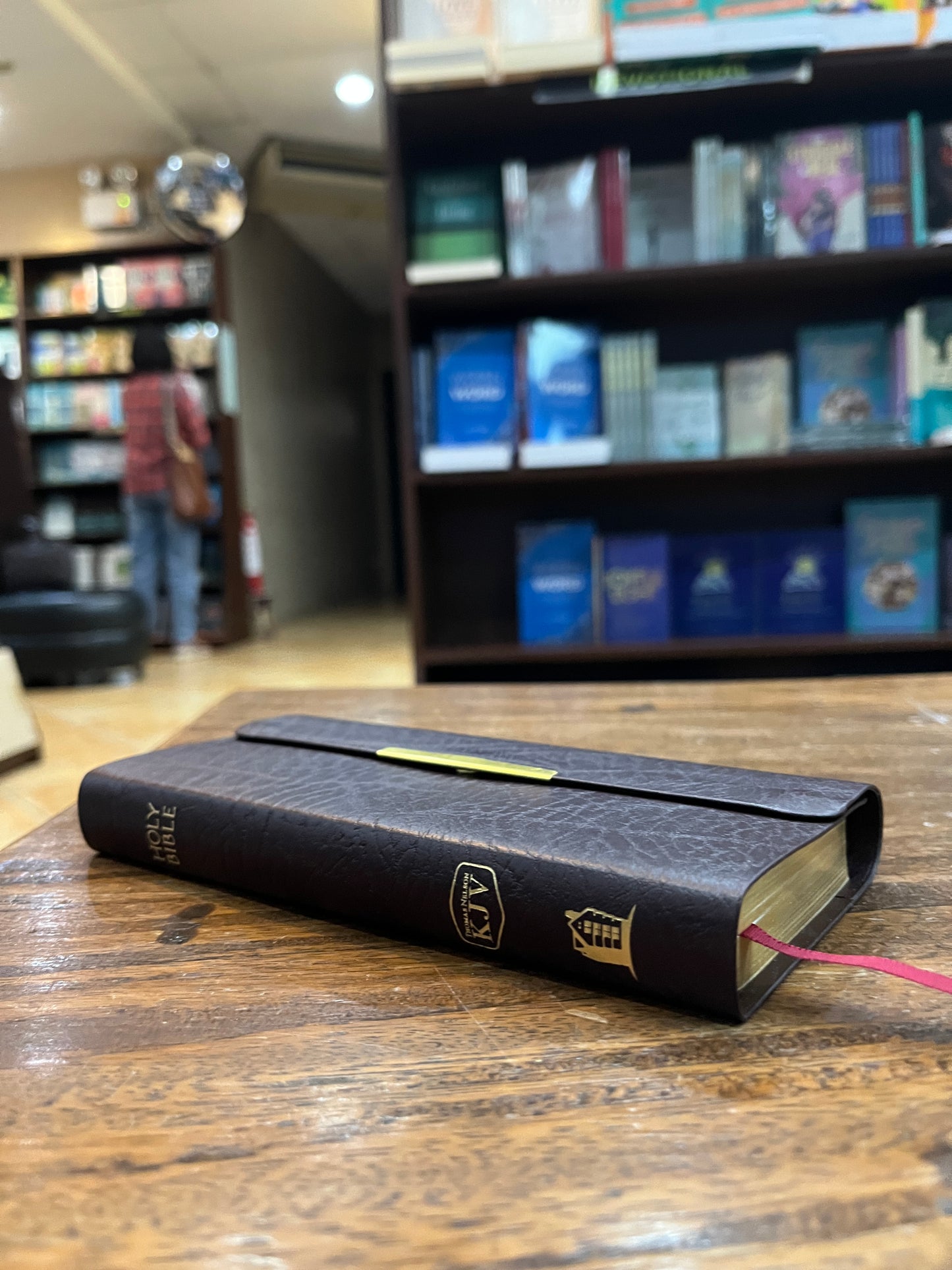 KJV Nelson Classic Companion Bible, Bonded Leather Burgundy, Snap-Flap Closure