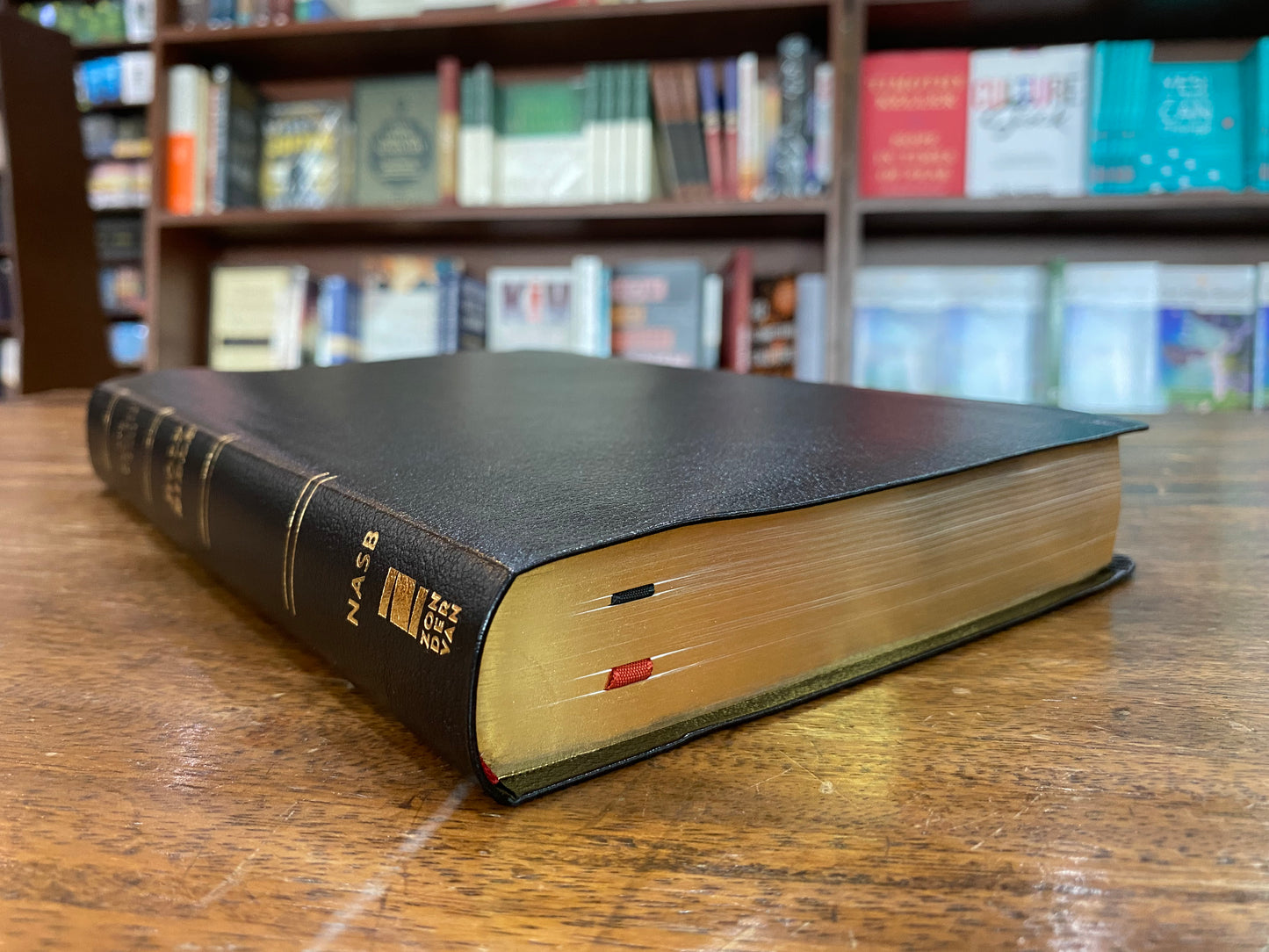 NASB Giant Print Thinline Bible Black