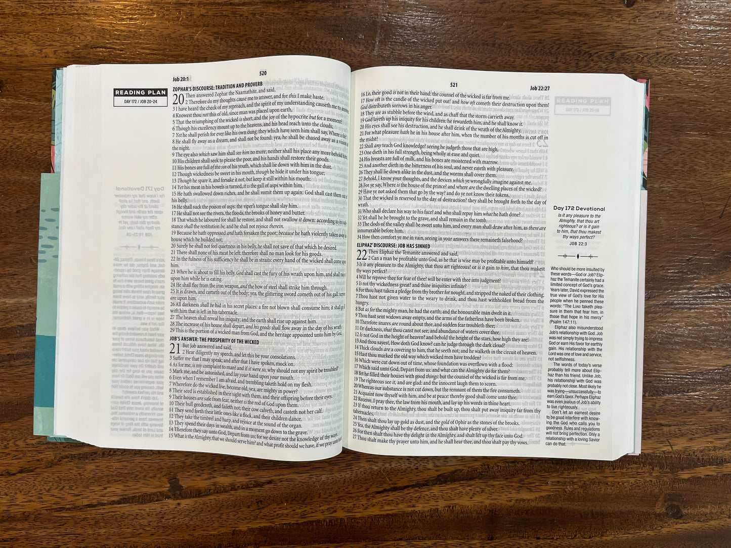 KJV Daily Wisdom for Teen Girls Devotional Bible