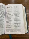 NKJV, End-of-Verse Reference Bible, Compact, Leathersoft, Teal, Red Letter, Comfort Print
