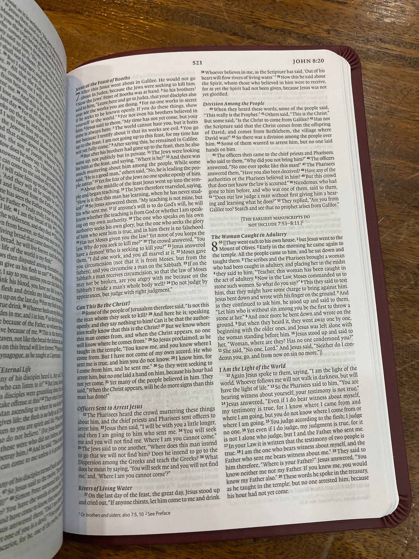 ESV Gift and Award Bible (TruTone Imitation Leather, Burgundy)
