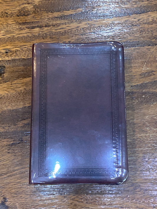 ESV Value Compact Bible (TruTone, Mahogany, Border Design)