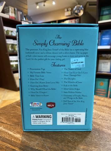 NKJV Simply Charming Bible (Hardcover, Blue Edition)