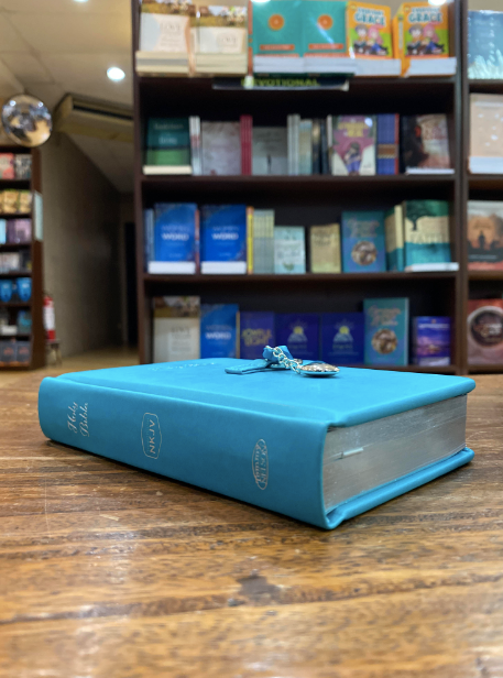 NKJV Simply Charming Bible (Hardcover, Blue Edition)