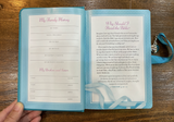 NKJV Simply Charming Bible (Hardcover, Blue Edition)