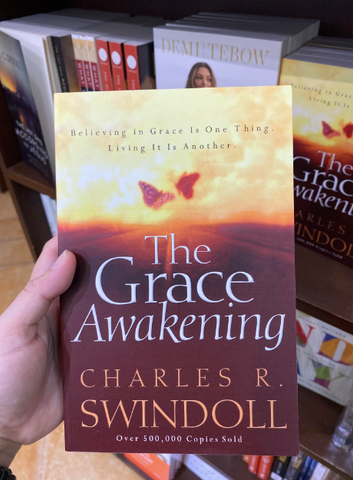 The Grace Awakening: Believing in Grace Is One Thing. Living it Is Another. Paperback