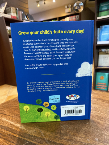 Every Day with Jesus: 365 Devotions for Kids