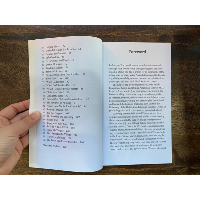 Devotions for Teacher-Moms: Moments of Rest and Refreshing