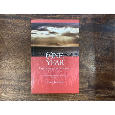 The One Year Experiencing God's Presence (Devotional)