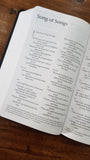 NIV Read Easy Bible (Large Print, Imitation Leather, Black)