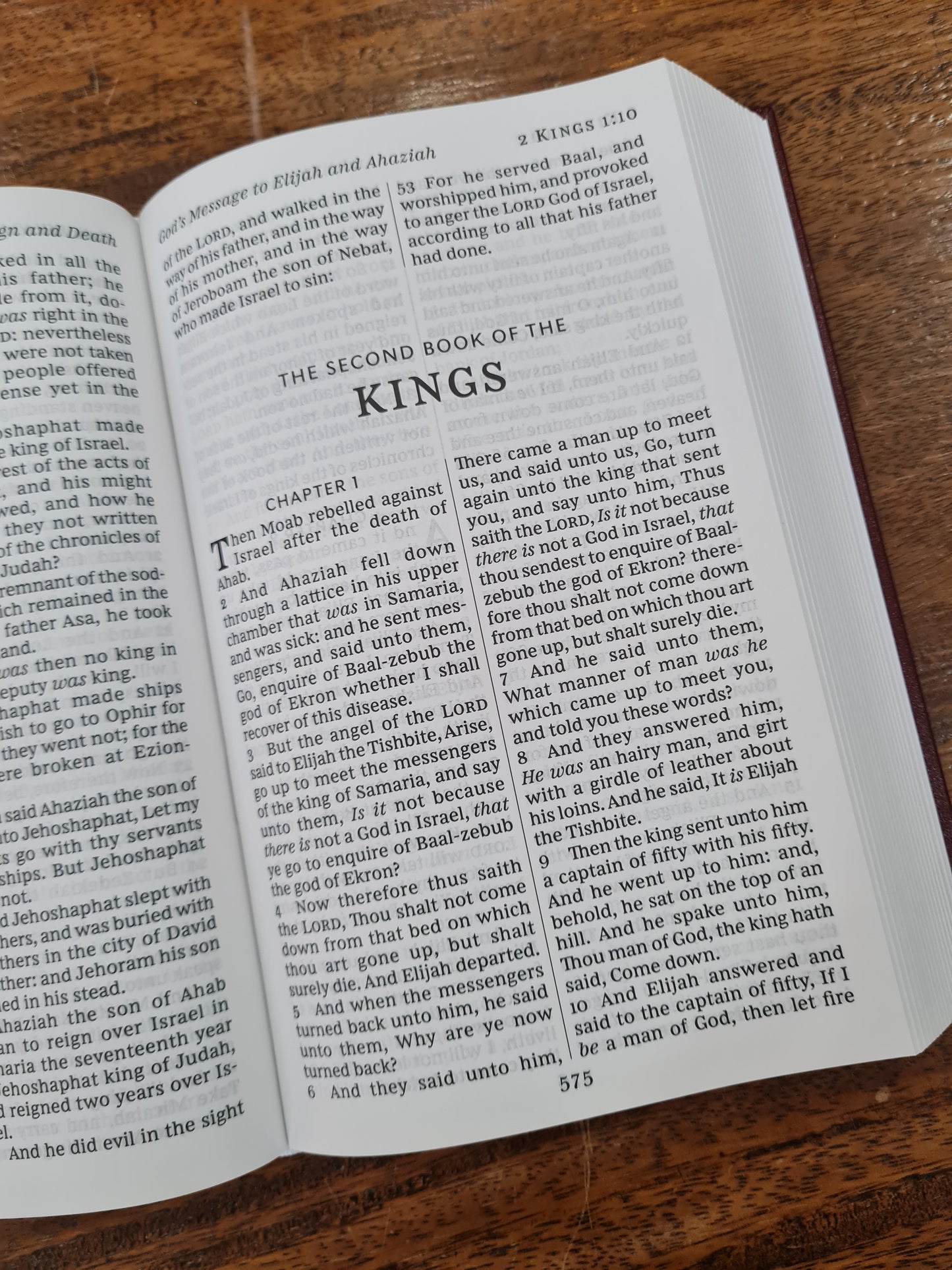 KJV, Pew Bible, Large Print, Hardcover, Burgundy