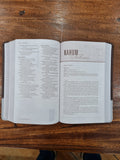 NIV Couples' Devotional Bible (Leathersoft, Italian Duo-Tone, Chocolate/Silver)