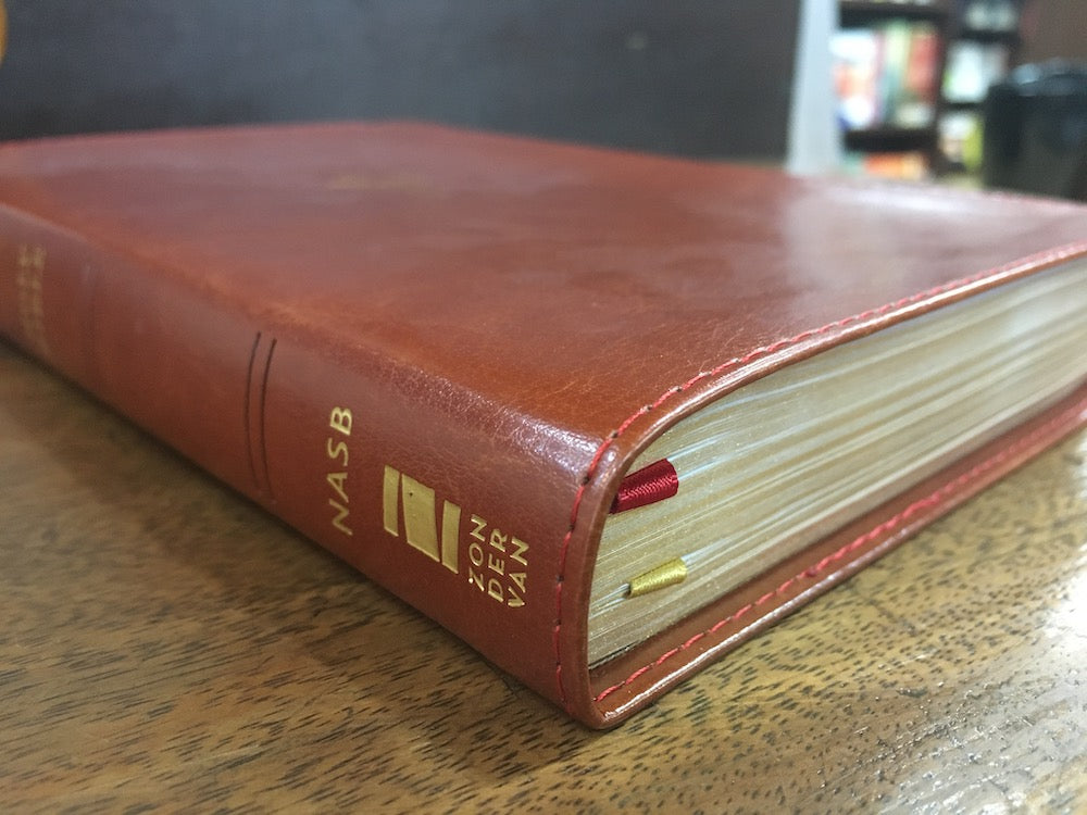 NASB Comfort Print Thinline Bible, Red Letter Edition--soft leather-look, brown