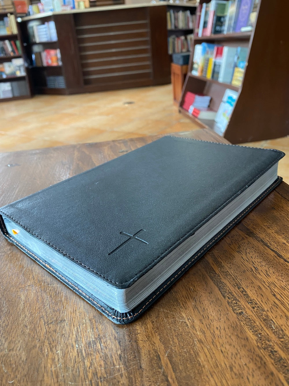 CSB Large Print Ultrathin Reference Bible Black (Sale Item)