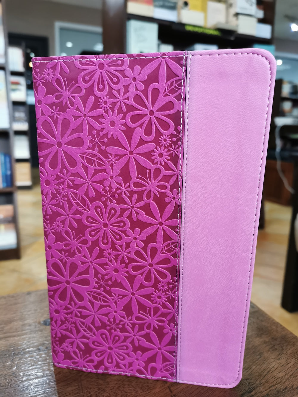 NIV Adventure Bible (Leathersoft, Pink)