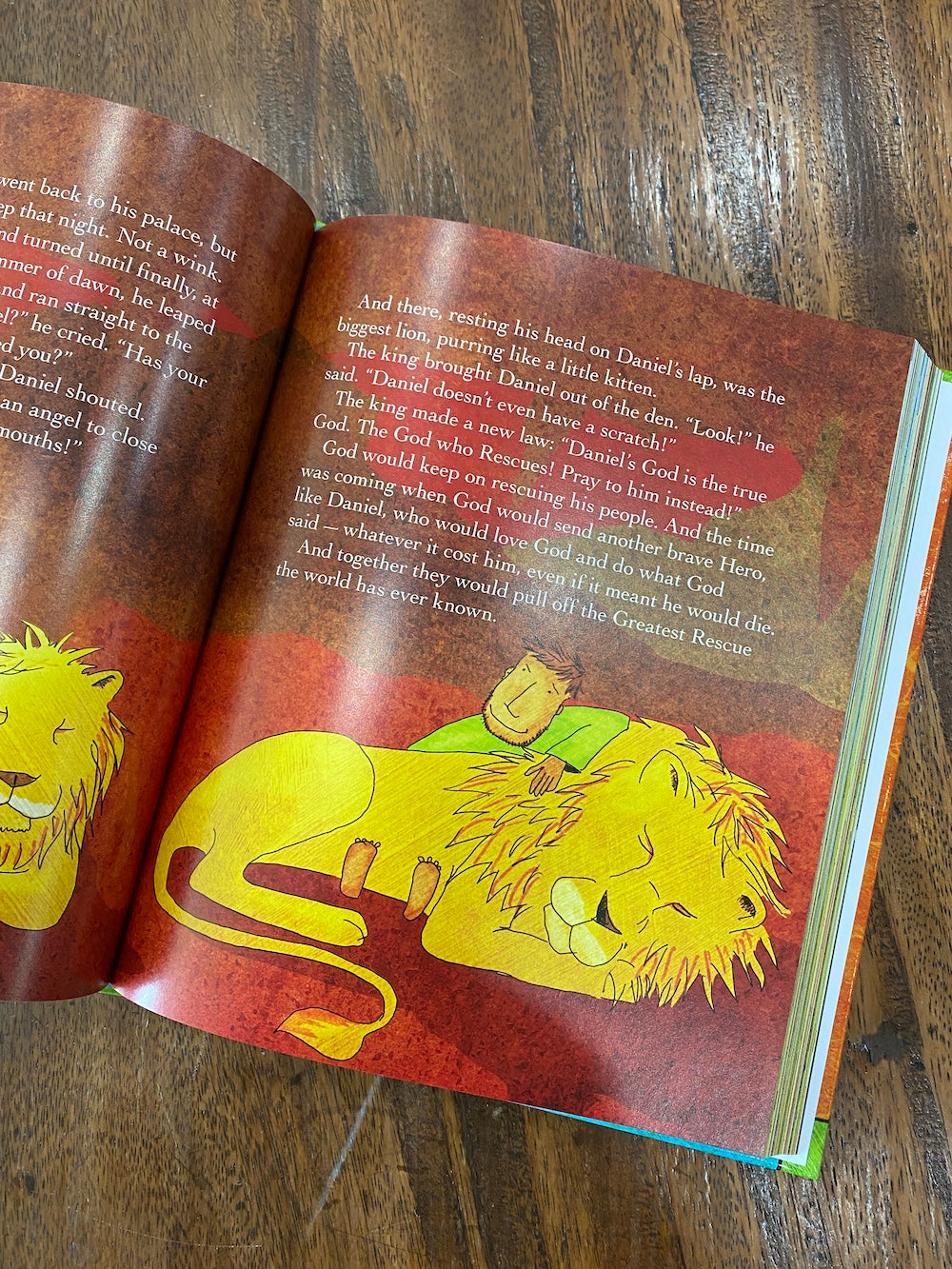 The Jesus Storybook Bible: Every Story Whispers His Name