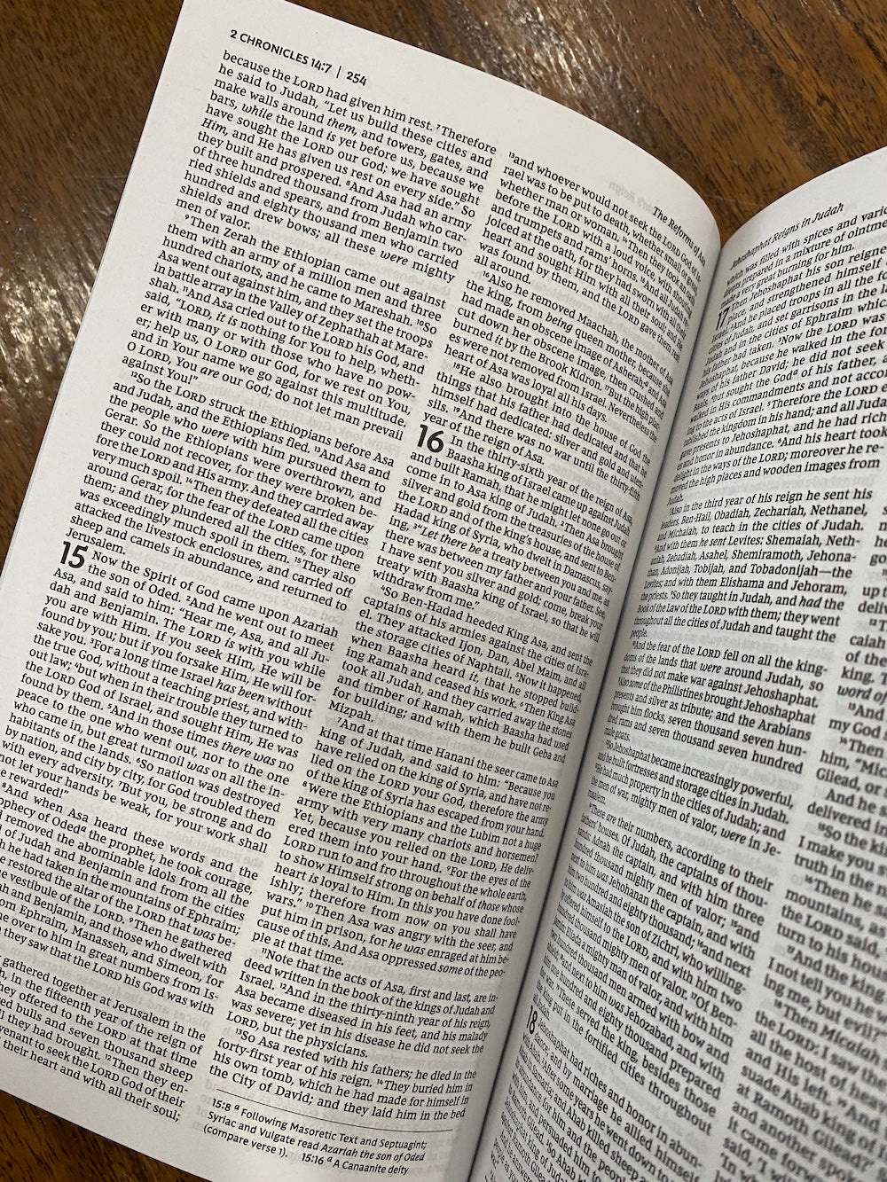 NKJV Holy Bible Soft Touch Edition (Leathersoft, Black)