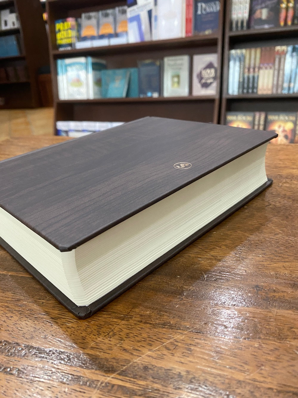 The Message Scribe Bible (Hardcover, Dark Walnut): Featuring The Message by Eugene H. Peterson
